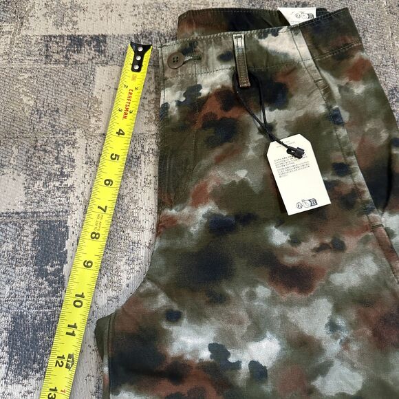 NWT Levi's Premium Women's Pants Baggy Camo Cargo Watercolor Print $108 Sz 26x30 - Picture 5 of 12